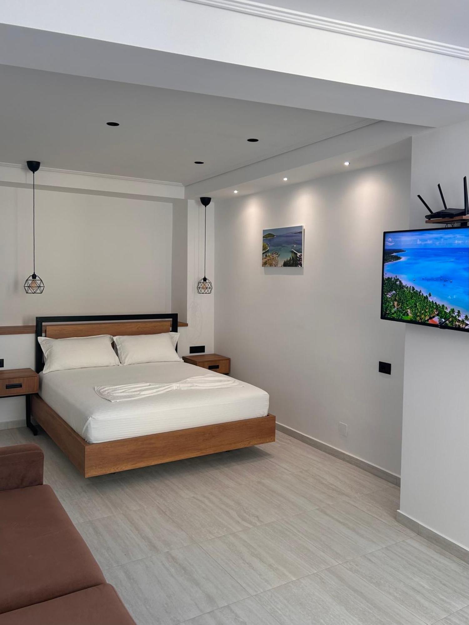 Crown Apartment ซารานเดอ ภายนอก รูปภาพ
