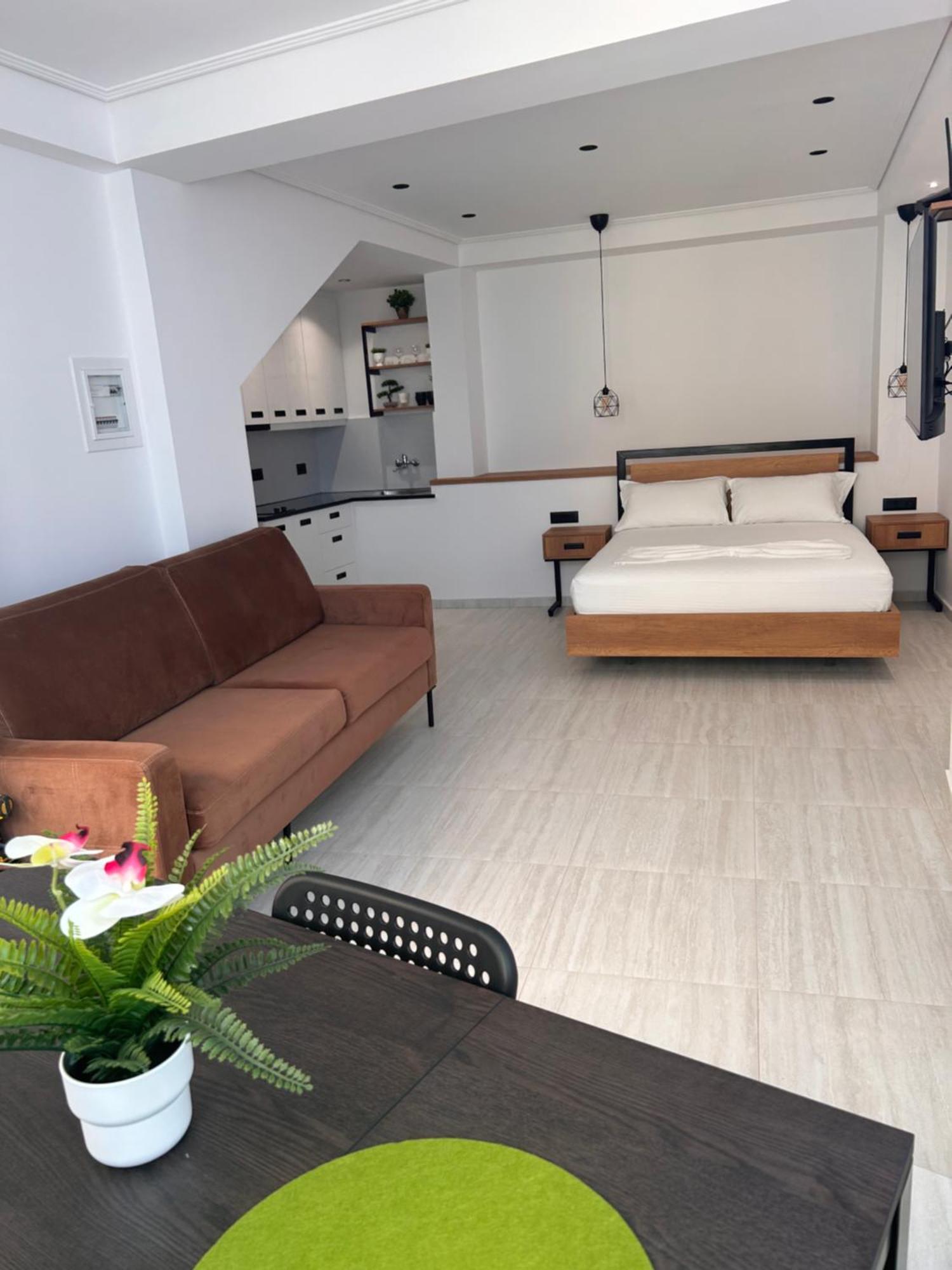 Crown Apartment ซารานเดอ ภายนอก รูปภาพ