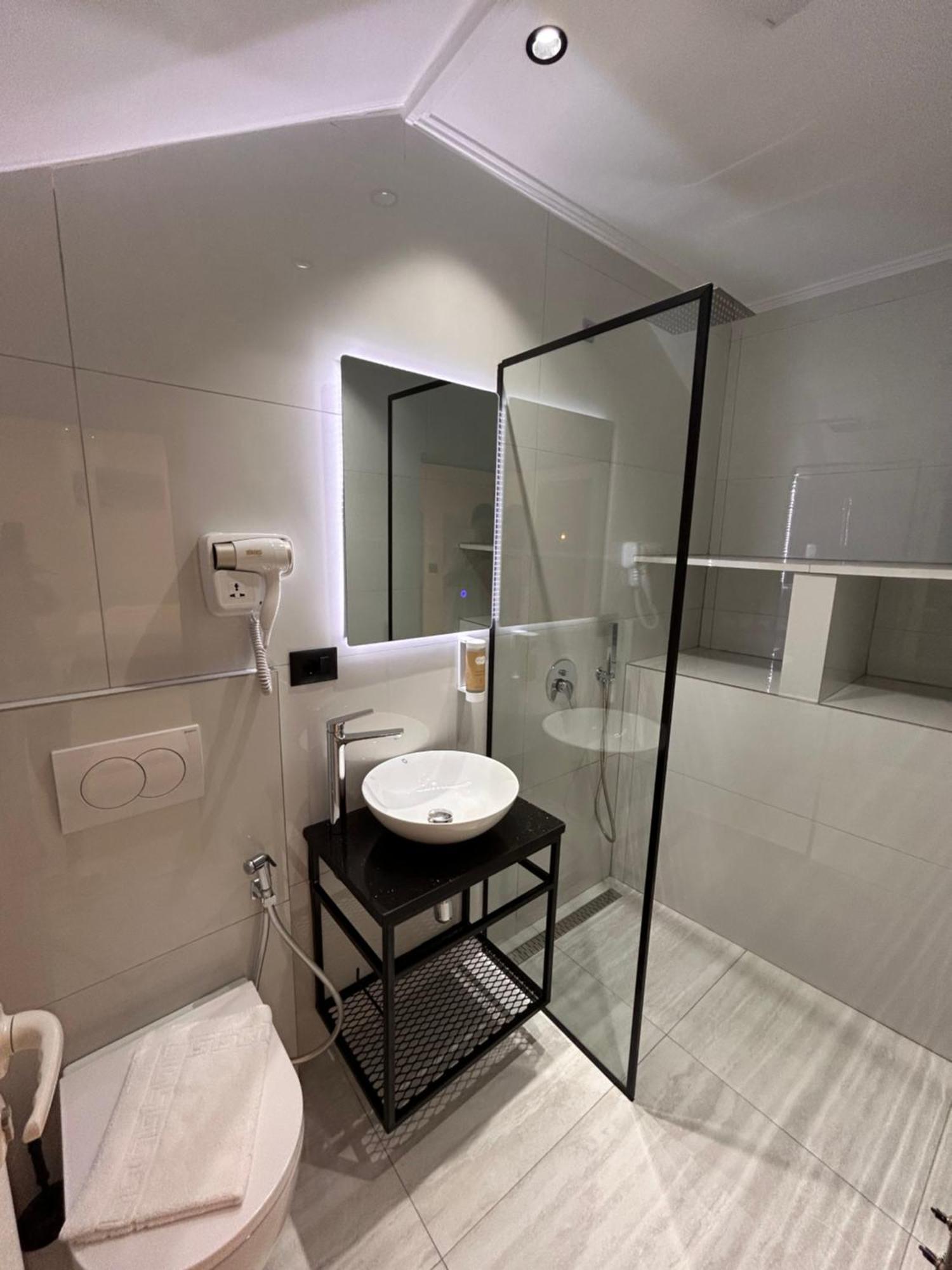 Crown Apartment ซารานเดอ ภายนอก รูปภาพ